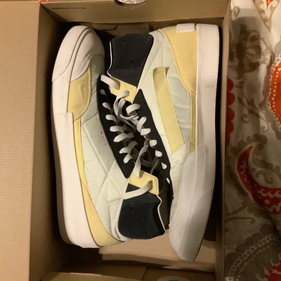 Nike nest sneakers size 14 slightly used - Picture 3 of 3